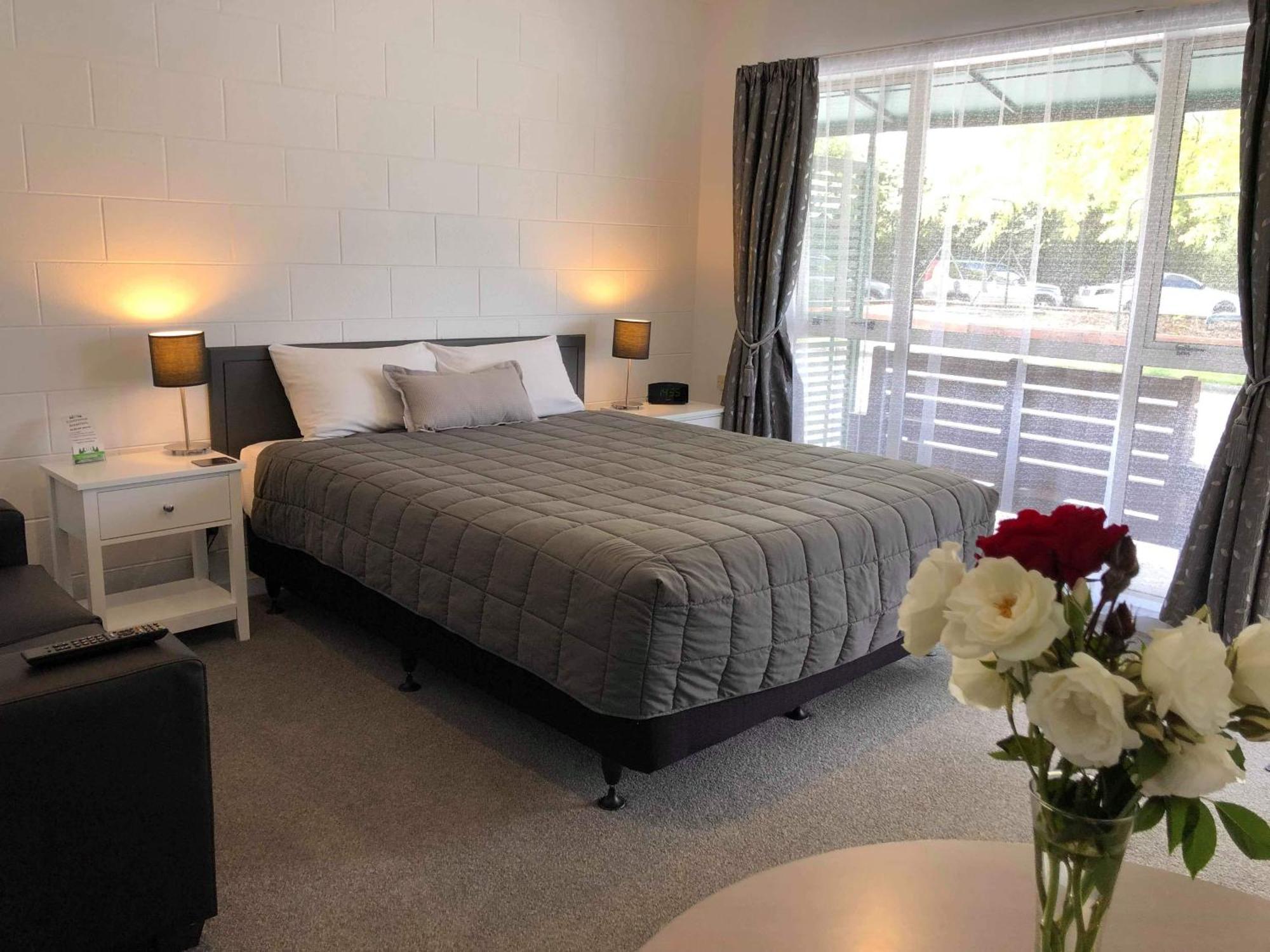 219 On Johns & 4* Christchurch