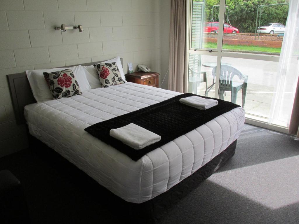 219 On Johns & Holiday park 4*